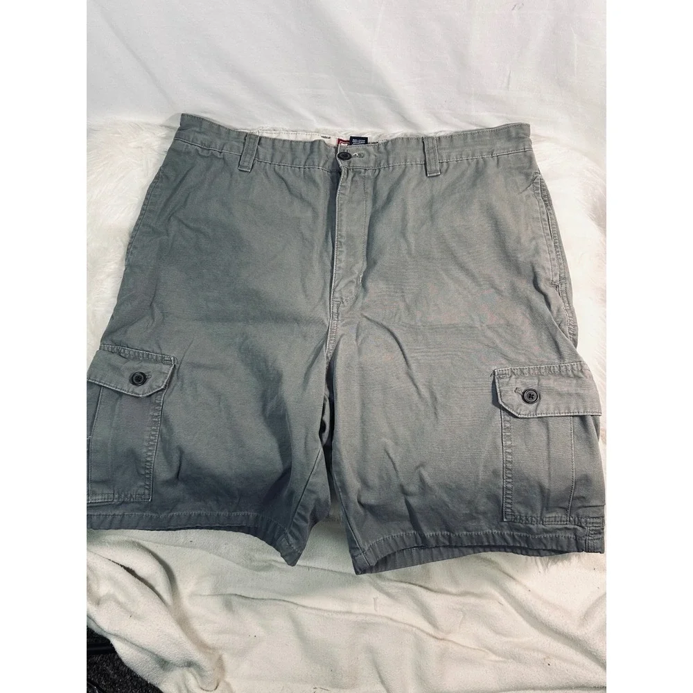 Chaps Mens Gray Cargo Shorts 100% Cotton Multi Pocket Utility Casual Size 36